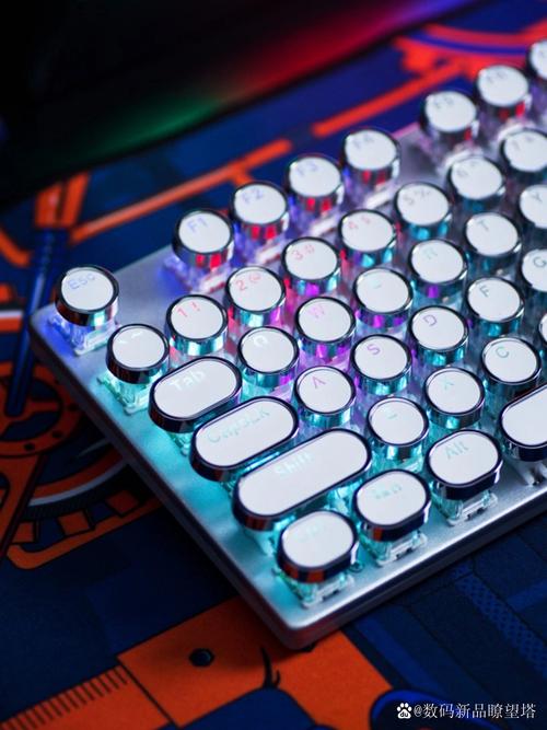 十八线网不红玩具博主的桌搭外设 从玩具到生产力的快乐延伸
